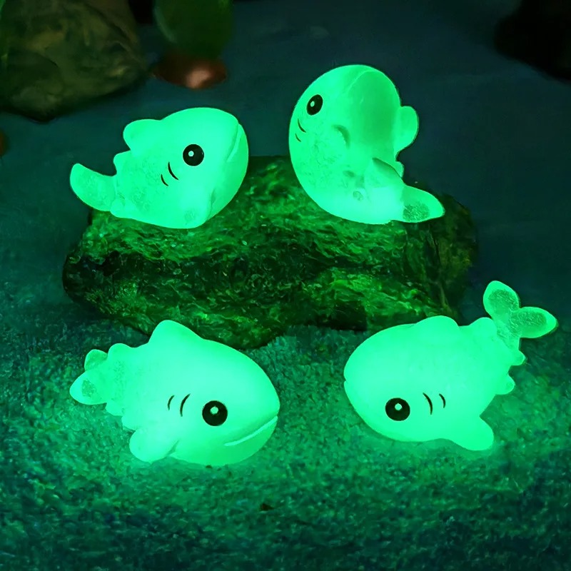 4pcs Luminous Shark Ornament S - огляд і ціна Aquarium Fish Shark