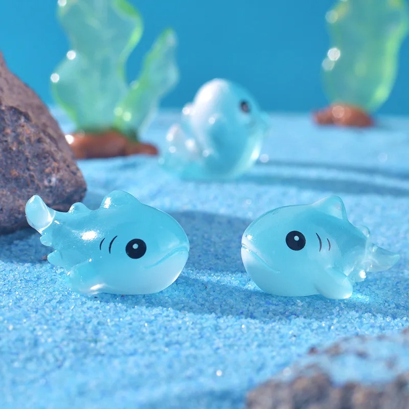 4pcs Luminous Shark Ornament S - огляд і ціна Aquarium Fish Shark